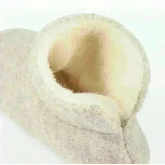 Wool boa room boots beige and gray Large slippers - Picture 6 of 11